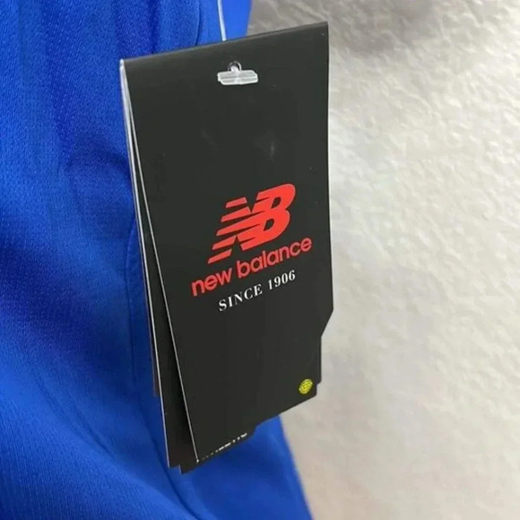 NEW New Balance Women Performance Tech Short Sleeves Polo - Small - Picture 4 of 4